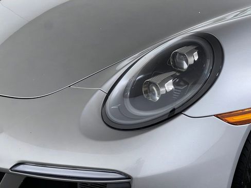 Certified 2019 Porsche 911 Targa 4 GTS AWD/4WD image 18