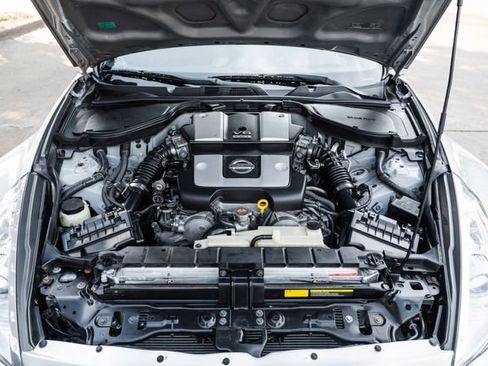 Used 2009 Nissan 370Z Coupe image 18