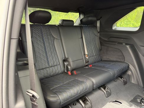 Used 2025 Cadillac Escalade IQ Sport 1 AWD/4WD image 32