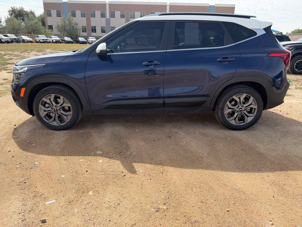 Certified 2024 Kia Seltos S AWD/4WD image 2