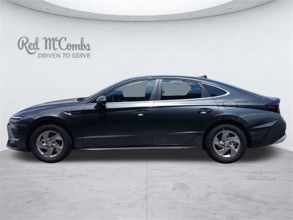 New 2026 Hyundai Sonata SE FWD image 3