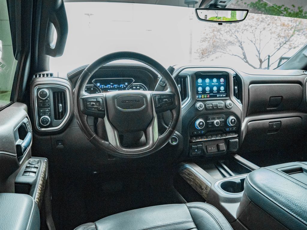 Used 2021 GMC Sierra 2500 Denali w/ Denali Ultimate Package AWD/4WD image 31