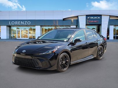 Used 2025 Toyota Camry SE