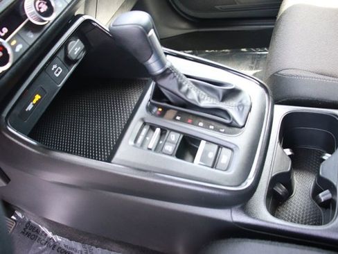Used 2025 Honda CR-V LX image 16
