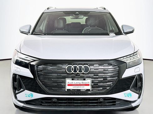 Used 2024 Audi Q4 e-tron Prestige AWD/4WD image 2