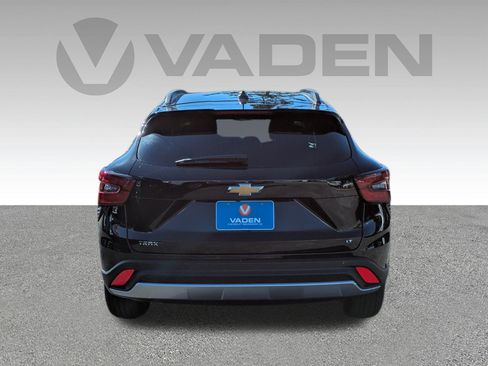 New 2026 Chevrolet Trax LT w/ Sunroof Package image 27