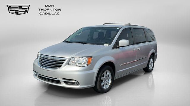 Used 2012 Chrysler Town & Country Touring w/ Entertainment Group #1 FWD image 1