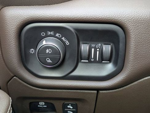 New 2026 RAM 1500 Laramie w/ Advanced Safety Group II AWD/4WD image 25