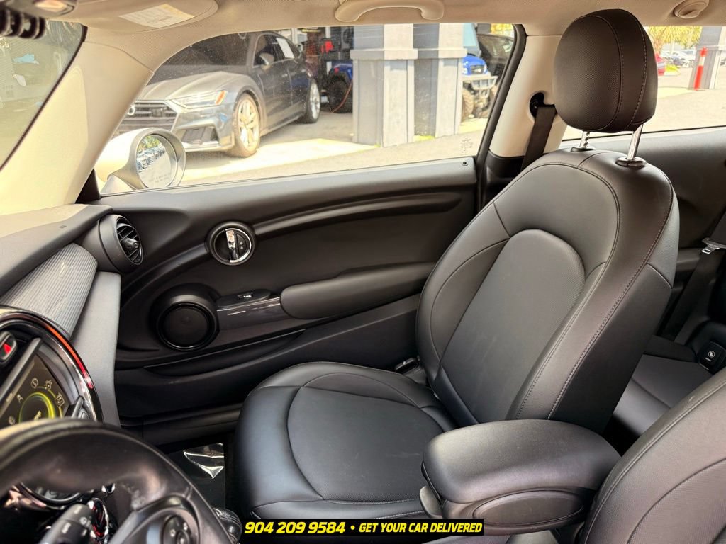 Used 2018 MINI Cooper 2-Door Hardtop FWD image 22