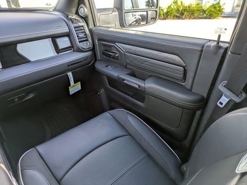 New 2026 RAM 3500 Limited AWD/4WD image 19