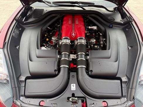 Used 2010 Ferrari California RWD image 51
