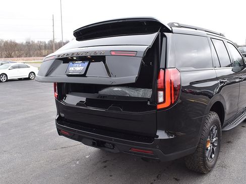 New 2026 Ford Expedition Tremor image 34