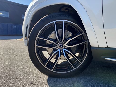 Used 2020 Mercedes-Benz GLS 580 4MATIC image 19