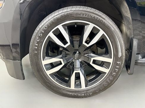 Used 2020 Chevrolet Tahoe LT w/ RST Edition AWD/4WD image 30
