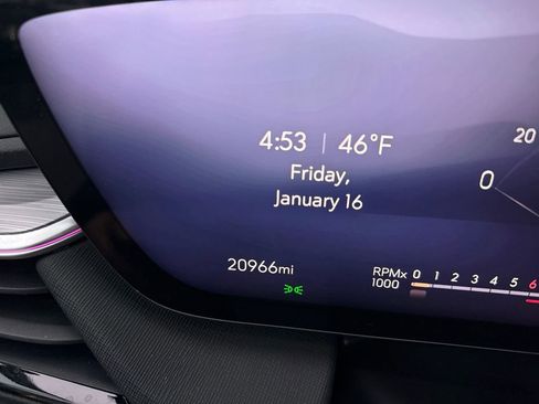 Used 2025 Buick Enclave Preferred image 19