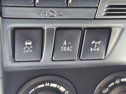 Used 2021 Toyota 4Runner Venture w/ Moonroof Package image 12