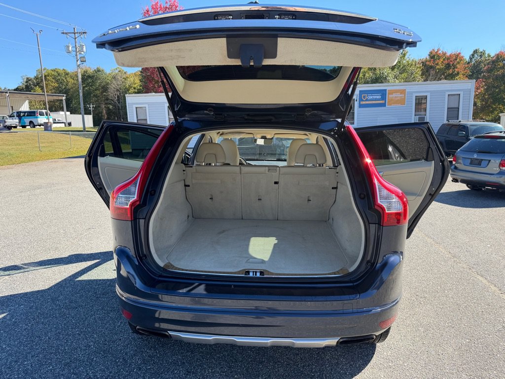 Used 2015 Volvo XC60 T5 AWD/4WD image 29