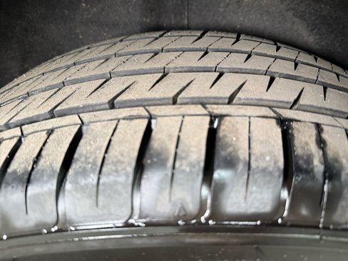 Used 2025 Chevrolet Equinox EV LT image 33