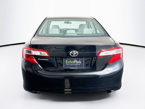 Used 2014 Toyota Camry FWD image 7