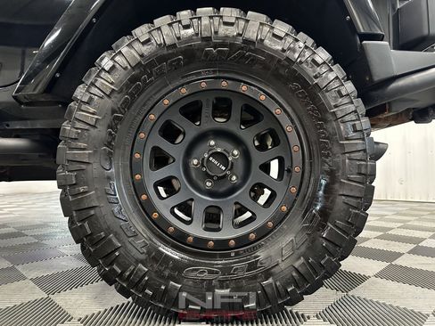 Used 2016 Jeep Wrangler Unlimited Sahara AWD/4WD image 22