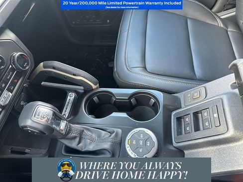 New 2025 Ford Bronco Badlands image 17