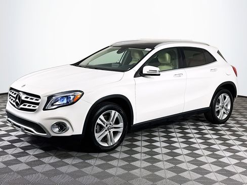Used 2018 Mercedes-Benz GLA 250 image 4