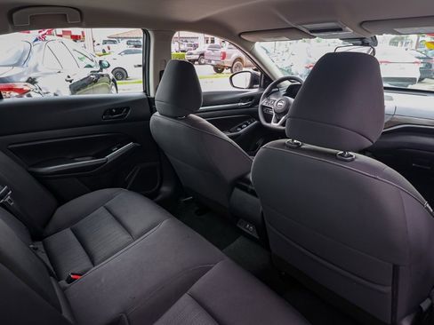 Used 2023 Nissan Altima 2.5 SV image 16