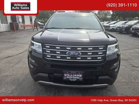 Used 2016 Ford Explorer XLT w/ Equipment Group 202A AWD/4WD image 8