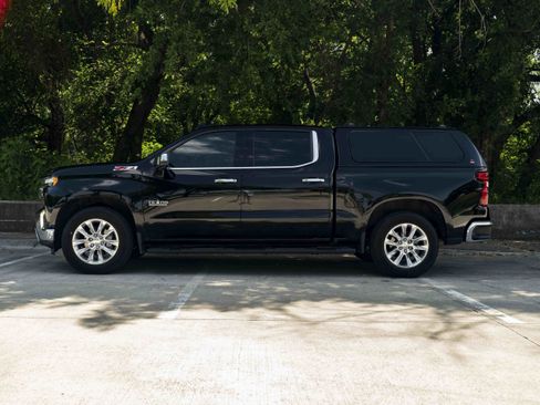 Used 2019 Chevrolet Silverado 1500 LTZ w/ LTZ Texas Edition AWD/4WD image 6