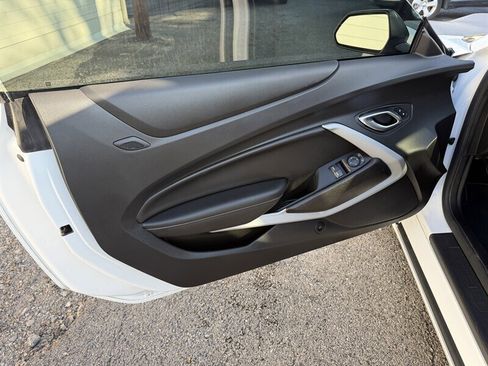 Used 2019 Chevrolet Camaro SS image 16