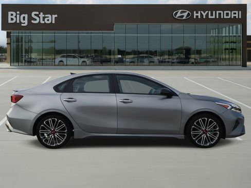 Used 2023 Kia Forte GT w/ GT2 Package image 5