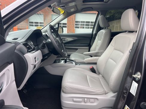 Used 2019 Honda Ridgeline RTL image 12
