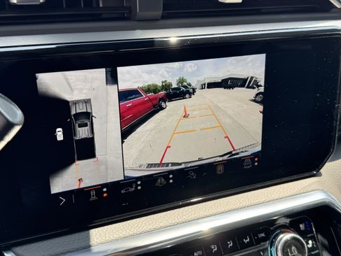 Used 2025 GMC Sierra 2500 Denali AWD/4WD image 19