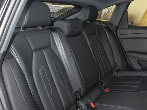 Used 2024 Audi Q4 e-tron Premium Plus AWD/4WD image 43