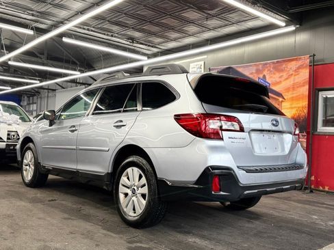 Used 2019 Subaru Outback 2.5i Premium AWD/4WD image 4
