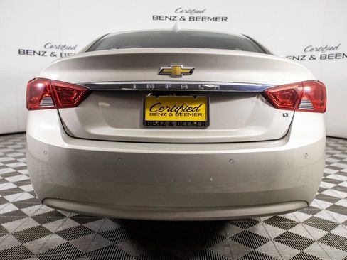 Used 2014 Chevrolet Impala LT w/ Convenience Package image 8
