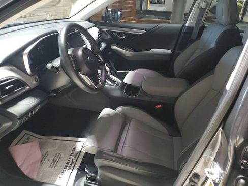 Used 2025 Subaru Outback Limited XT image 4