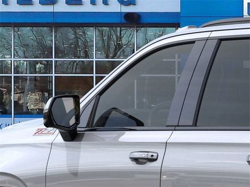 New 2026 Chevrolet Suburban Z71 w/ Comfort Package image 12