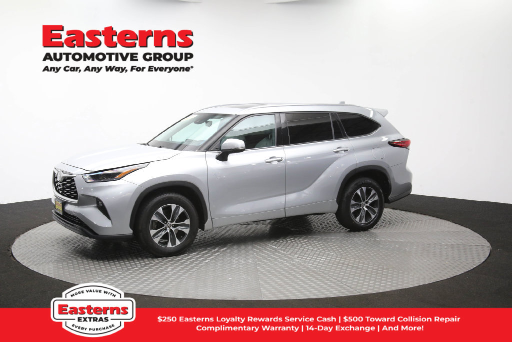 Used 2021 Toyota Highlander XLE FWD image 63