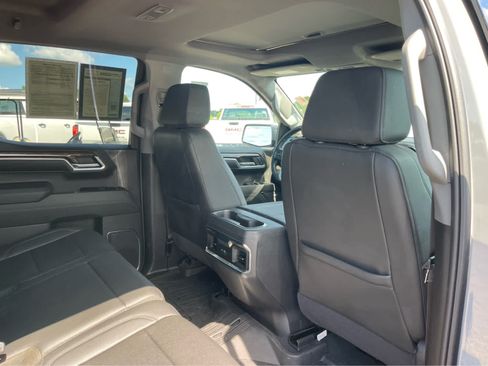 Used 2024 GMC Sierra 1500 Elevation w/ Elevation Premium Package AWD/4WD image 23