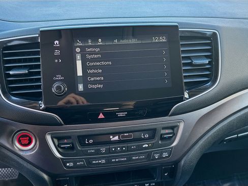 Used 2020 Honda Pilot EX image 12