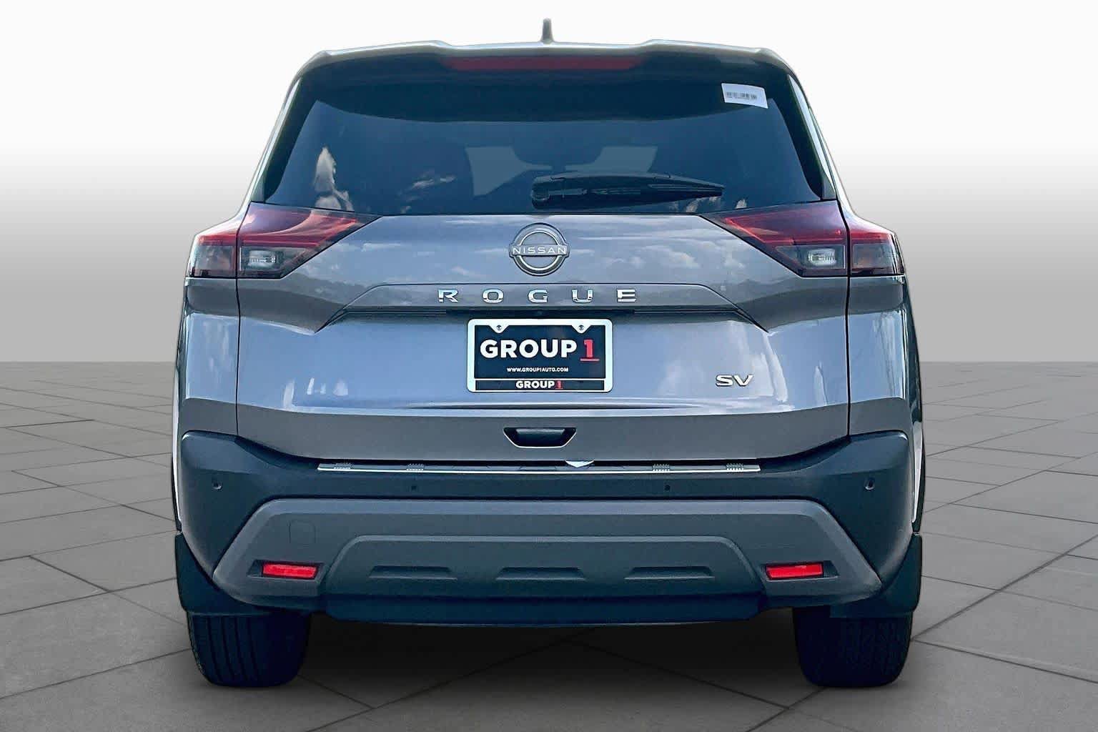 Used 2023 Nissan Rogue SV FWD image 5