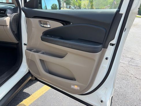 Used 2017 Honda Pilot Elite image 34
