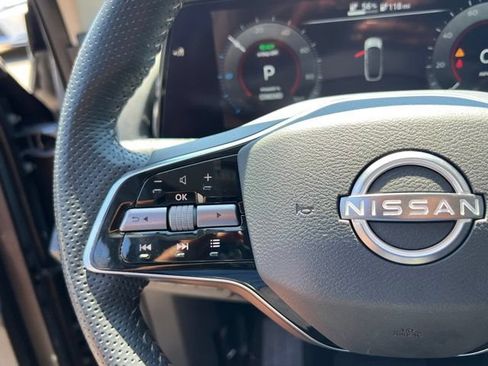 Used 2023 Nissan Ariya AWD image 22