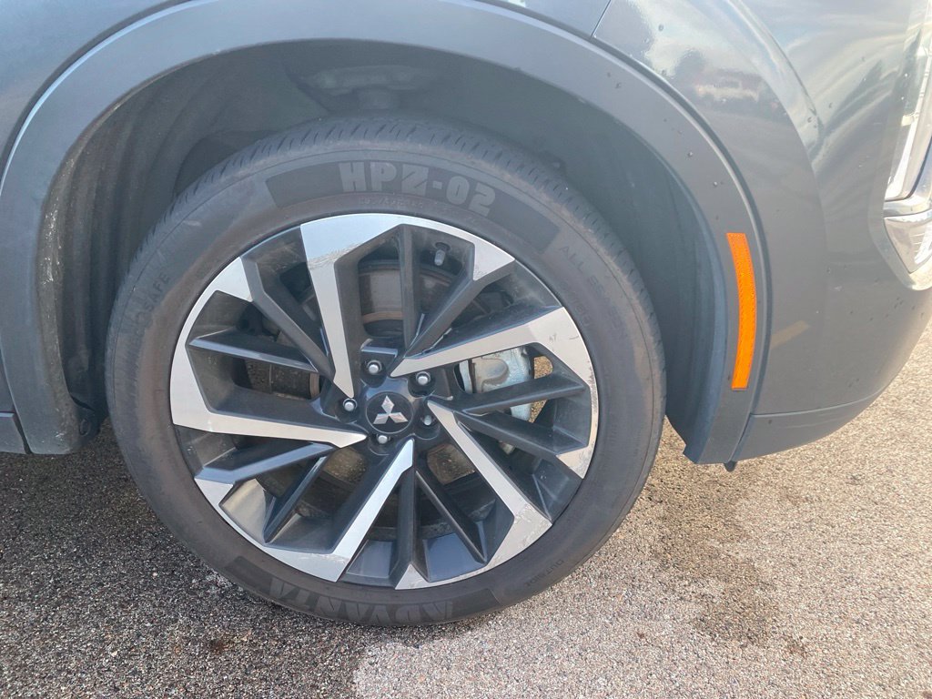 Used 2024 Mitsubishi Outlander SE AWD/4WD image 6