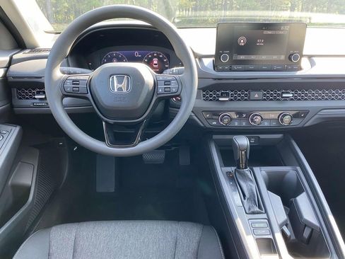 New 2025 Honda Accord SE image 8