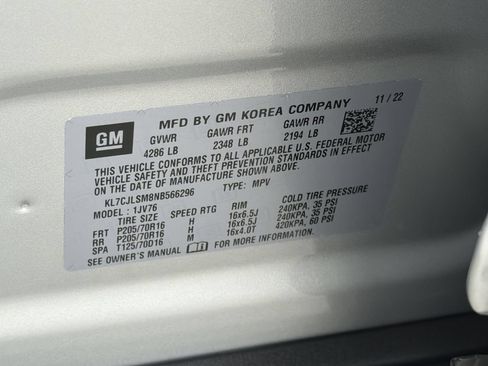 Used 2022 Chevrolet Trax LT w/ LT Convenience Package FWD image 32