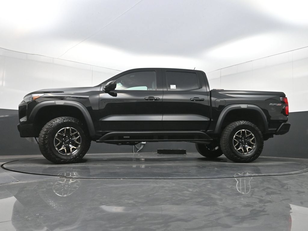 Used 2023 Chevrolet Colorado ZR2 w/ ZR2 Convenience Package III AWD/4WD image 28