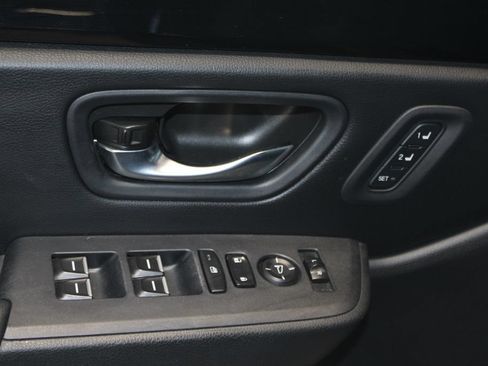Used 2023 Honda Pilot EX-L image 6