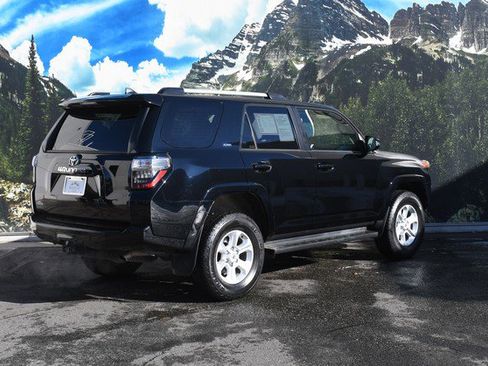 Certified 2024 Toyota 4Runner SR5 Premium image 3
